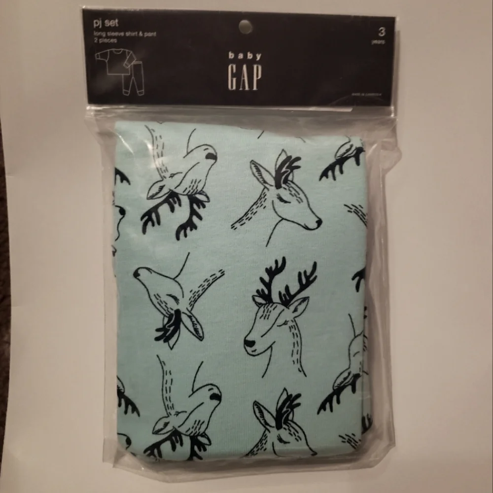 Baby Gap‎ deer pajamas 3T NWT